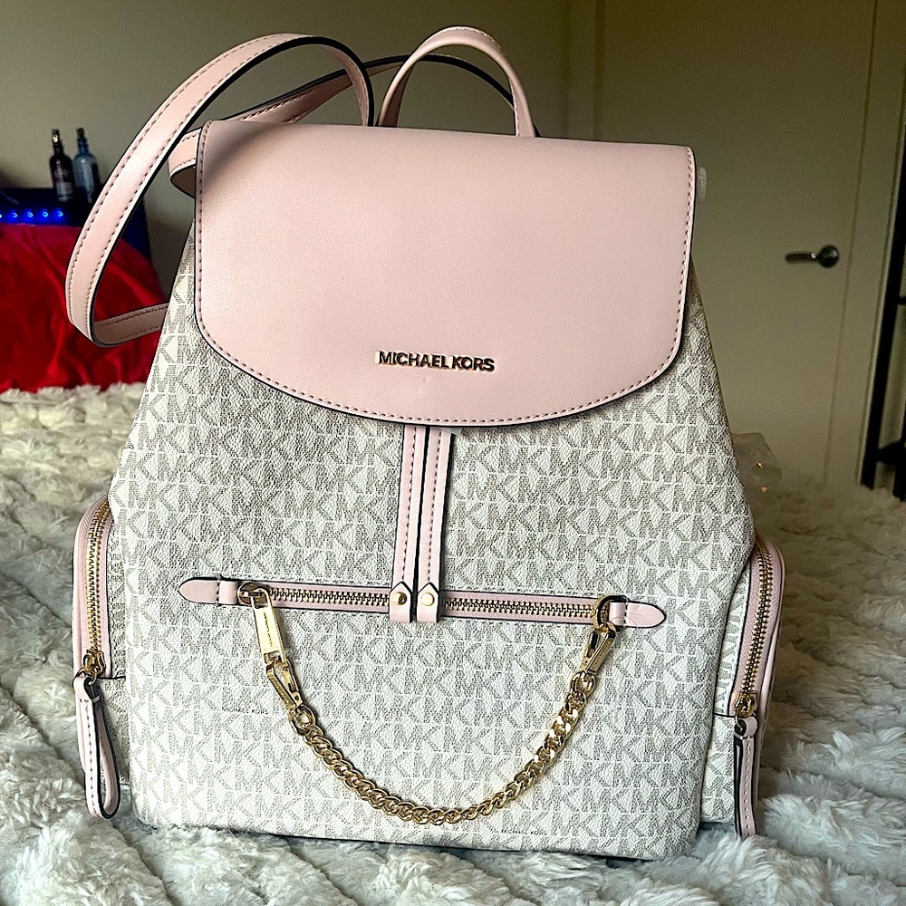 Michael Kors NWOT Large Chain Powder Blush Backpack